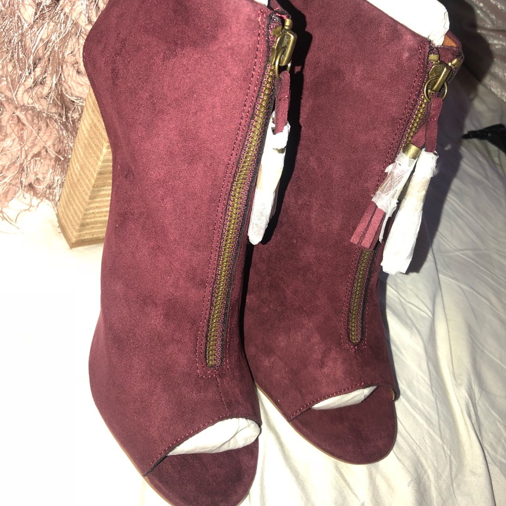 Brand new heels